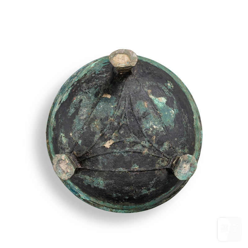 An inscribed archaic bronze ritual food vessel, ding, Late Western Zhou dynasty | 西周晚期 青銅羽紋鼎 - 图4
